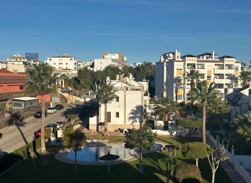 2 quarto Apartamento para venda em Campoamor com piscina - 189 995 € (Ref: 9527930)