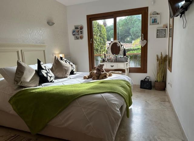 2 makuuhuone Huoneisto myytävänä paikassa Punta Prima, Torrevieja mukana uima-altaan - 289 995 € (Ref: 9527931)