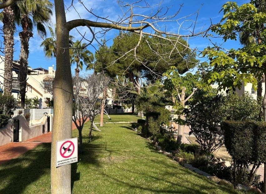 2 bedroom Townhouse for sale in Las Ramblas Golf - € 235,000 (Ref: 9527932)