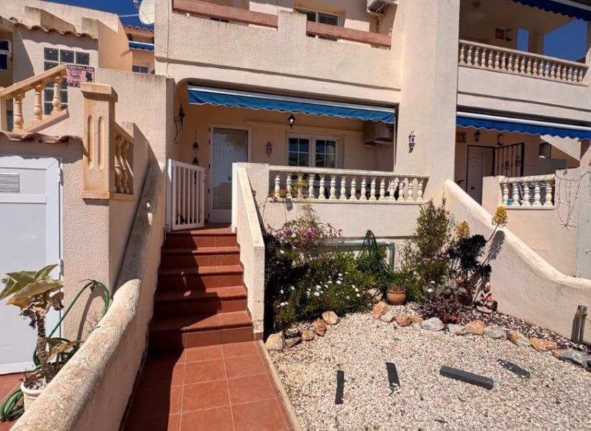 2 bedroom Townhouse for sale in Las Ramblas Golf with pool - € 235,000 (Ref: 9527932)