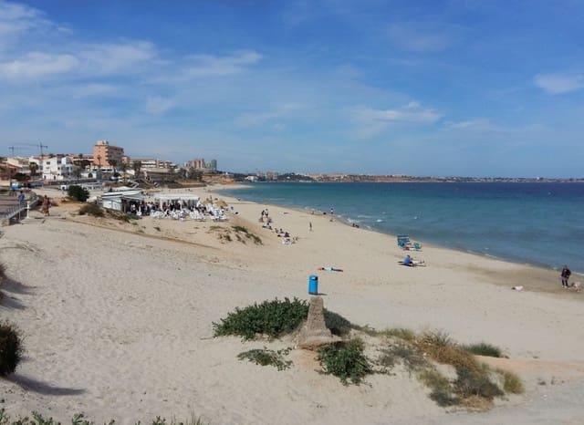 2 Zimmer Apartment zu verkaufen in Mil Palmeras, Pilar de la Horadada mit Pool Garage - 309.000 € (Ref: 9536825)