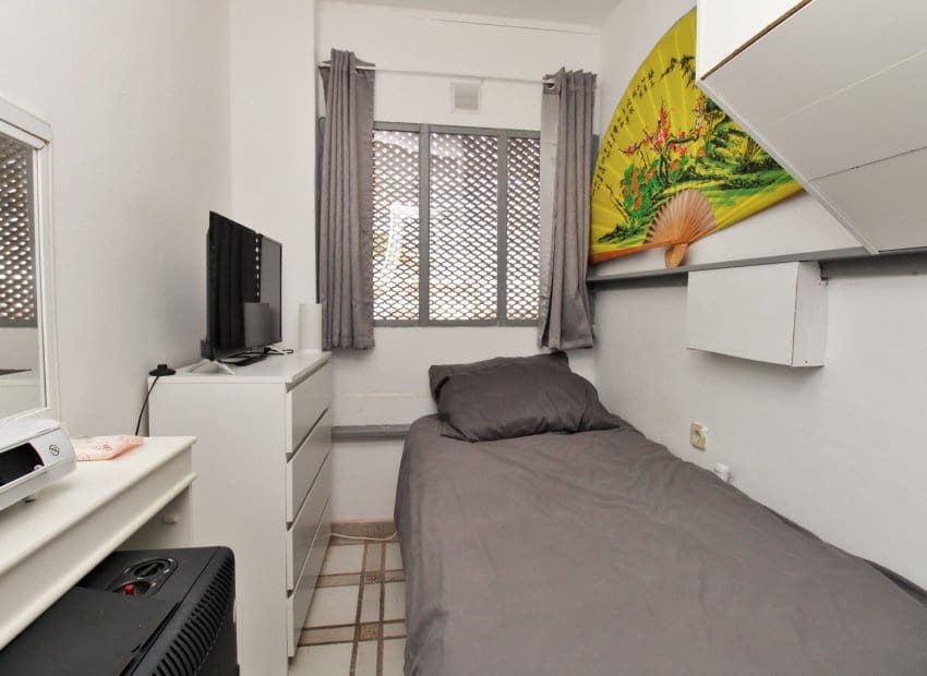 1 quarto Apartamento para venda em Villamartin com piscina - 129 000 € (Ref: 9536828)