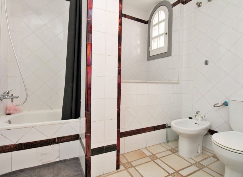 1 quarto Apartamento para venda em Villamartin com piscina - 129 000 € (Ref: 9536828)