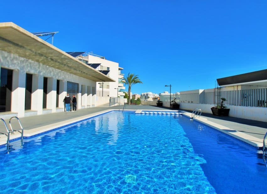 2 sovrum Lägenhet till salu i Villamartin med pool - 289 900 € (Ref: 9536830)