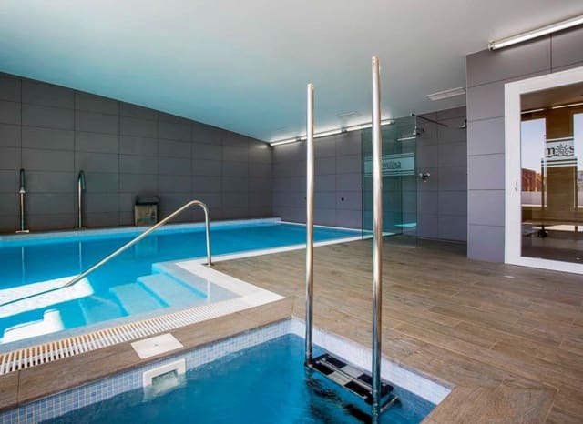 2 sovrum Lägenhet till salu i Villamartin, Orihuela med pool - 289 900 € (Ref: 9536830)