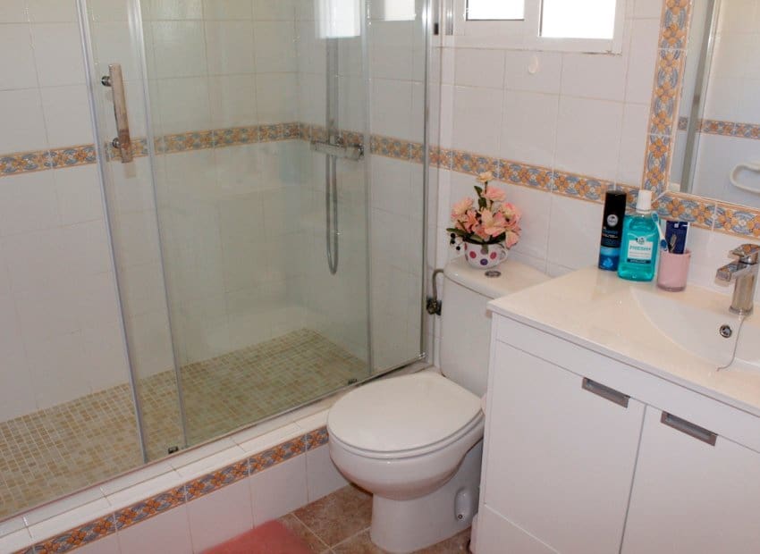 4 soveværelse Villa til salg i Torre de la Horadada med garage - € 272.000 (Ref: 9548466)