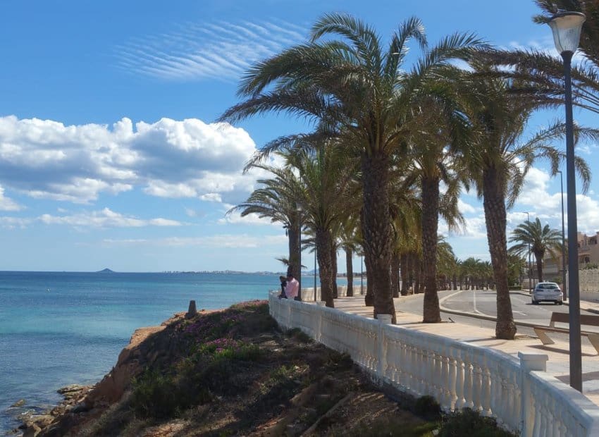 4 soveværelse Villa til salg i Torre de la Horadada med garage - € 272.000 (Ref: 9548466)