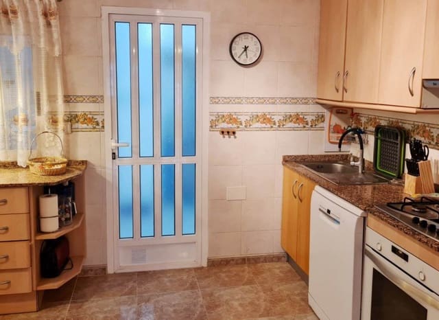 4 soveværelse Villa til salg i Torre de la Horadada, Pilar de la Horadada med garage - € 272.000 (Ref: 9548466)