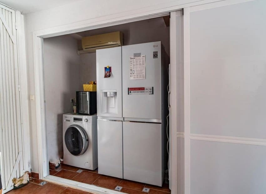 4 soverom Villa til salgs i Villamartin med svømmebasseng - € 650 000 (Ref: 9558015)