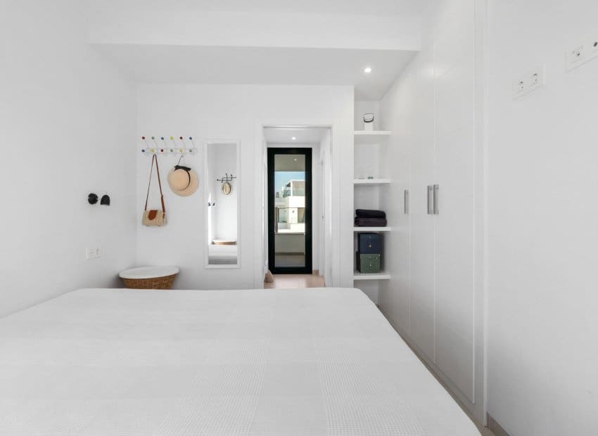 Casa de 3 habitaciones en Villamartin en venta con piscina - 325.000 € (Ref: 9576825)