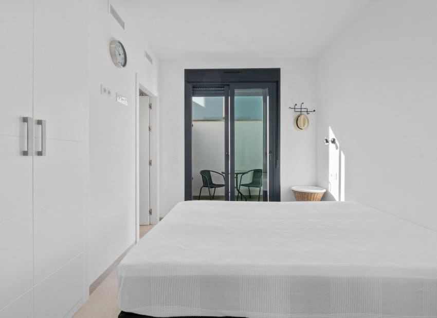 Casa de 3 habitaciones en Villamartin en venta con piscina - 325.000 € (Ref: 9576825)