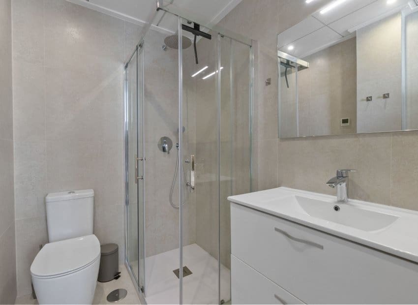 Casa de 3 habitaciones en Villamartin en venta con piscina - 325.000 € (Ref: 9576825)