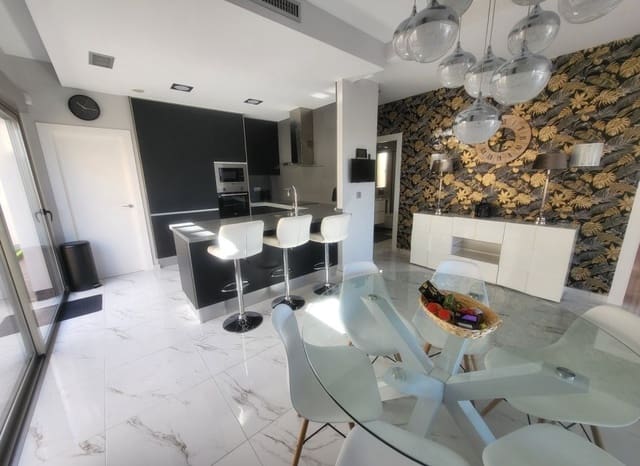 3 makuuhuone Huvila myytävänä paikassa Villamartin, Orihuela mukana uima-altaan - 400 000 € (Ref: 9576826)