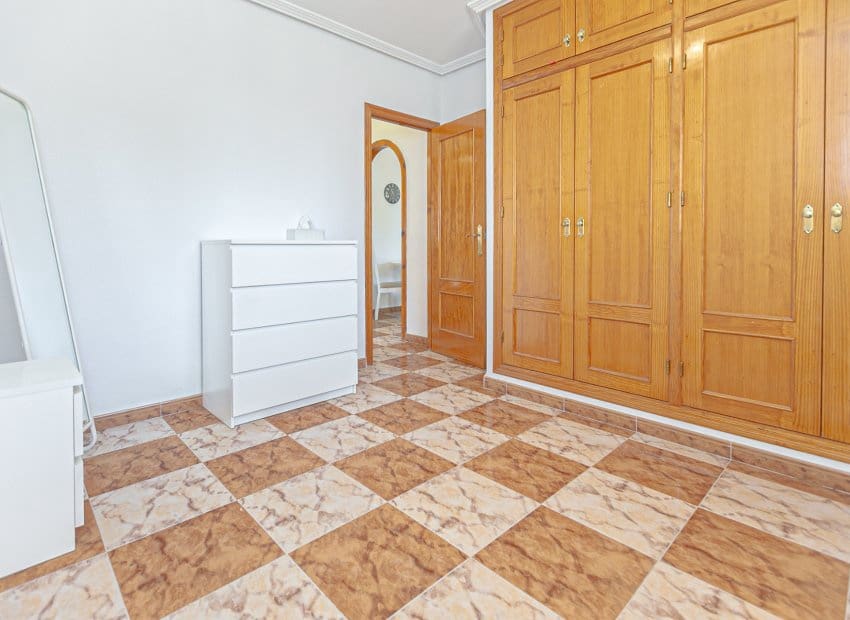 Ático de 2 habitaciones en Villamartin en venta con piscina - 139.000 € (Ref: 9599754)