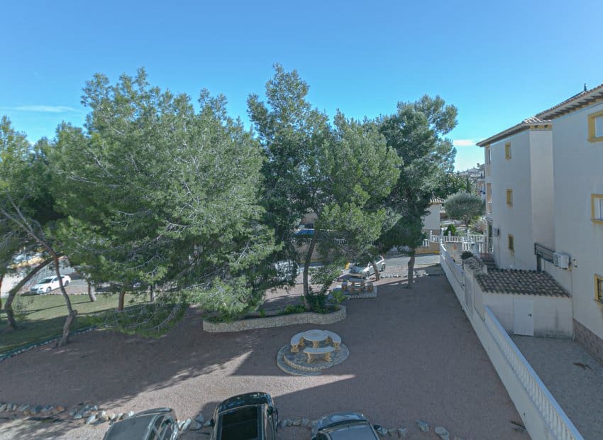 Ático de 2 habitaciones en Villamartin en venta con piscina - 139.000 € (Ref: 9599754)