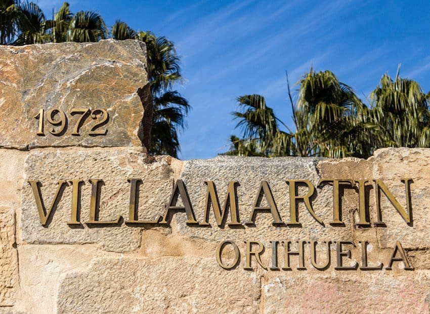 Ático de 2 habitaciones en Villamartin en venta con piscina - 139.000 € (Ref: 9599754)