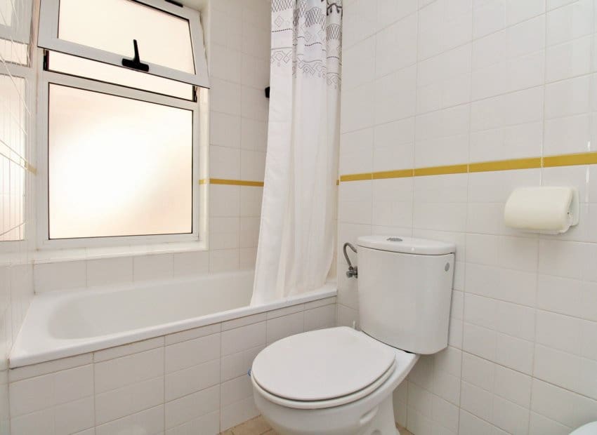 2 soveværelse Lejlighed til salg i Playa Flamenca med swimmingpool - € 169.950 (Ref: 9599755)