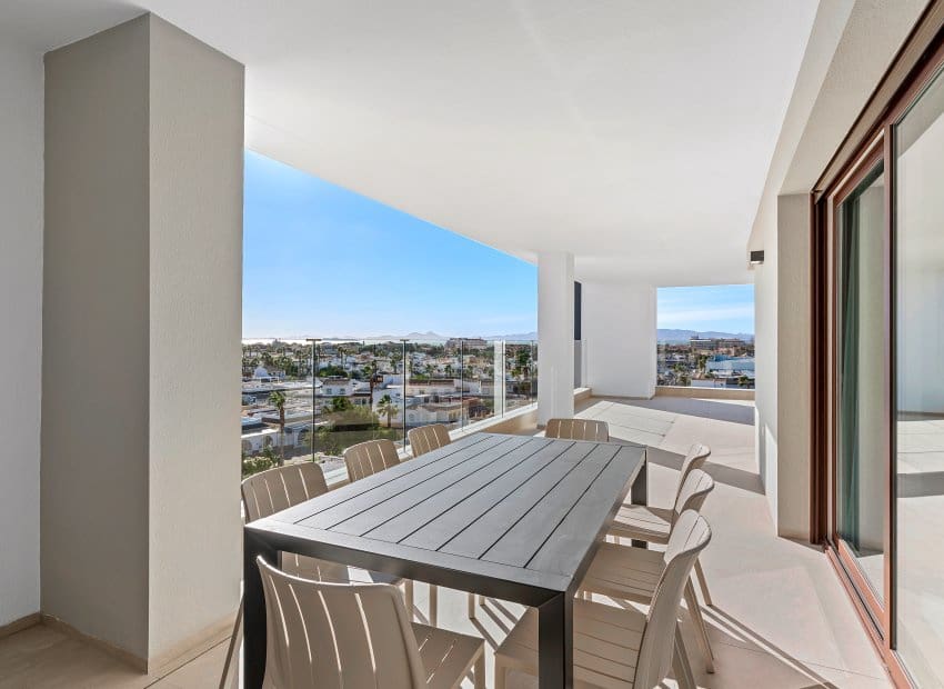 3 soveværelse Lejlighed til salg i Los Alcazares med swimmingpool - € 324.900 (Ref: 9601293)