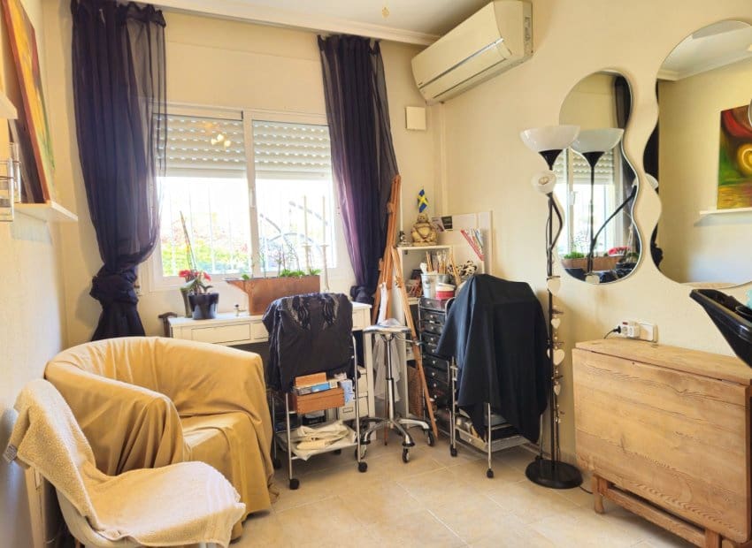 3 soverom Villa til salgs i Villamartin med svømmebasseng - € 239 000 (Ref: 9601338)