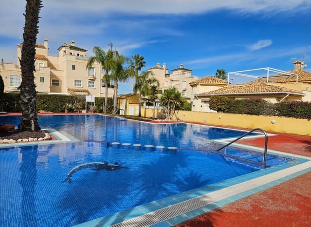 Chalet de 3 habitaciones en Villamartin, Orihuela en venta con piscina - 239.000 € (Ref: 9601338)