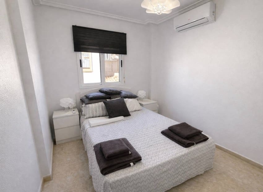 2 quarto Casa em Banda para venda em La Zenia com piscina - 230 000 € (Ref: 9601339)