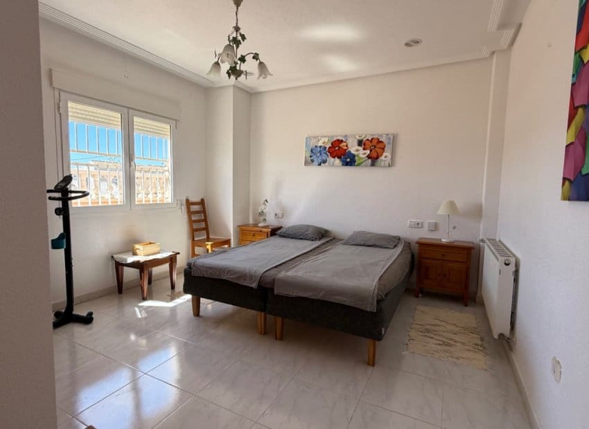 4 chambre Villa/Maison à vendre à Orihuela Costa avec piscine - 570 000 € (Ref: 9601340)