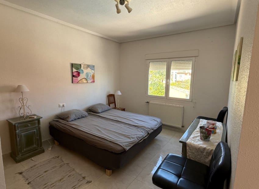 4 chambre Villa/Maison à vendre à Orihuela Costa avec piscine - 570 000 € (Ref: 9601340)