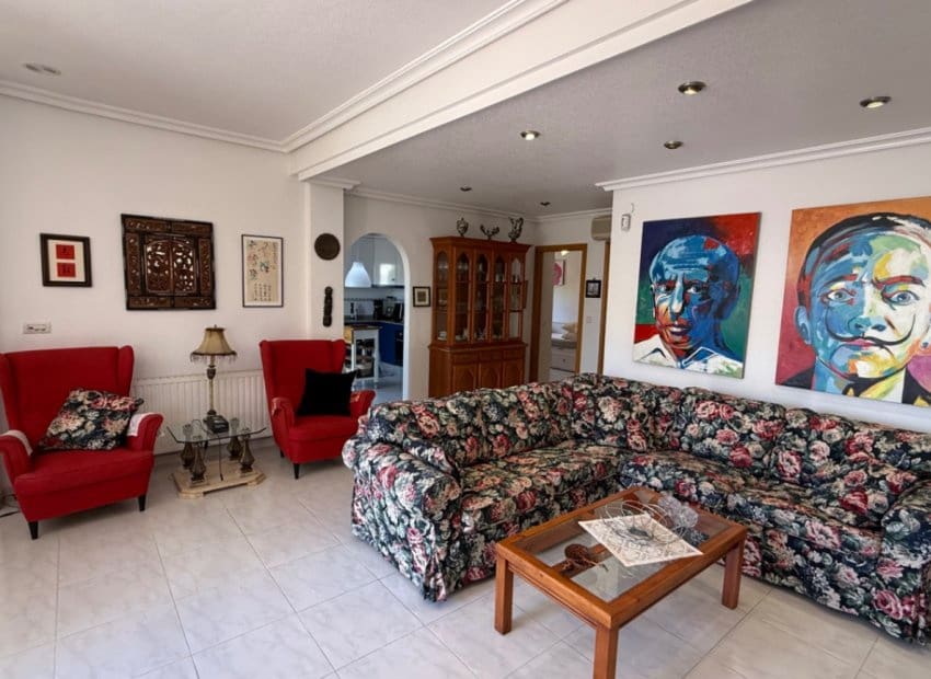 4 chambre Villa/Maison à vendre à Orihuela Costa avec piscine - 570 000 € (Ref: 9601340)