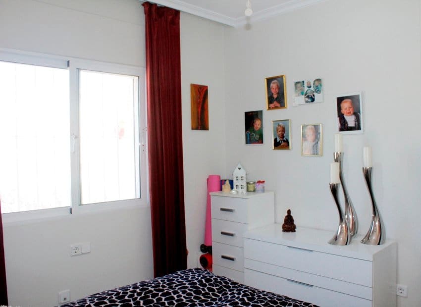 Pareado de 3 habitaciones en Villamartin en venta con piscina garaje - 239.000 € (Ref: 9619612)