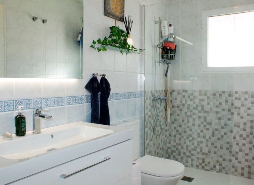 Pareado de 3 habitaciones en Villamartin en venta con piscina garaje - 239.000 € (Ref: 9619612)