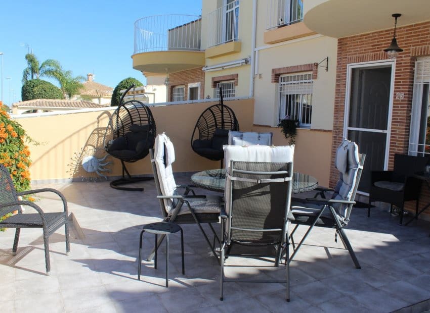 Pareado de 3 habitaciones en Villamartin en venta con piscina garaje - 239.000 € (Ref: 9619612)