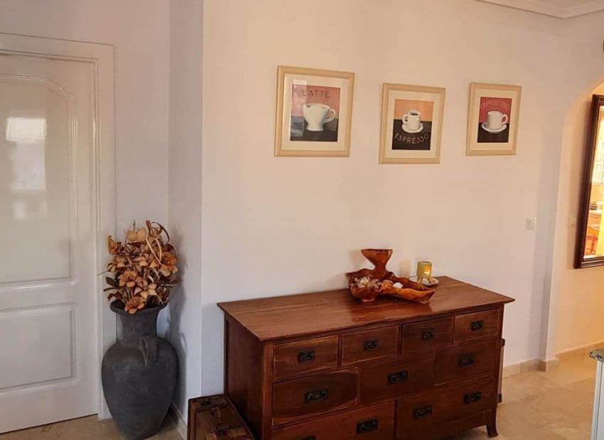 2 soveværelse Penthouse til salg i Villamartin med swimmingpool garage - € 229.900 (Ref: 9630396)