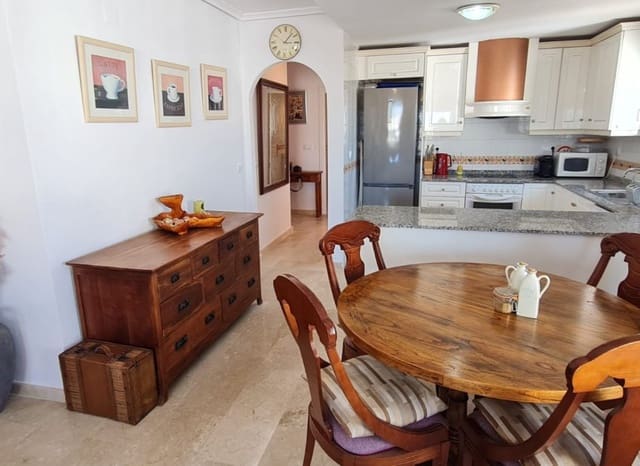 2 makuuhuone Kattohuoneisto myytävänä paikassa Villamartin, Orihuela mukana uima-altaan 
autotalli - 229 900 € (Ref: 9630396)