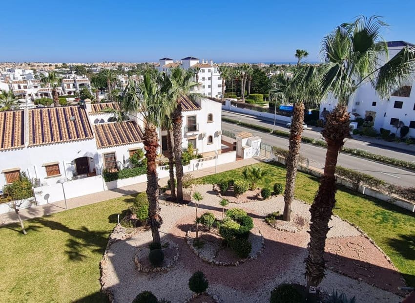 2 soverom Penthouse til salgs i Villamartin med svømmebasseng garasje - € 229 900 (Ref: 9630396)