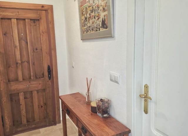 2 bedroom Penthouse for sale in Villamartin, Orihuela with pool garage - € 229,900 (Ref: 9630396)