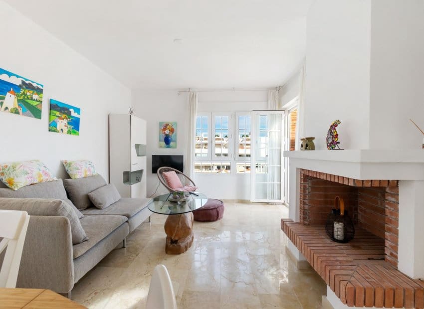 3 bedroom Villa for sale in Villamartin with pool - € 359,000 (Ref: 9637889)