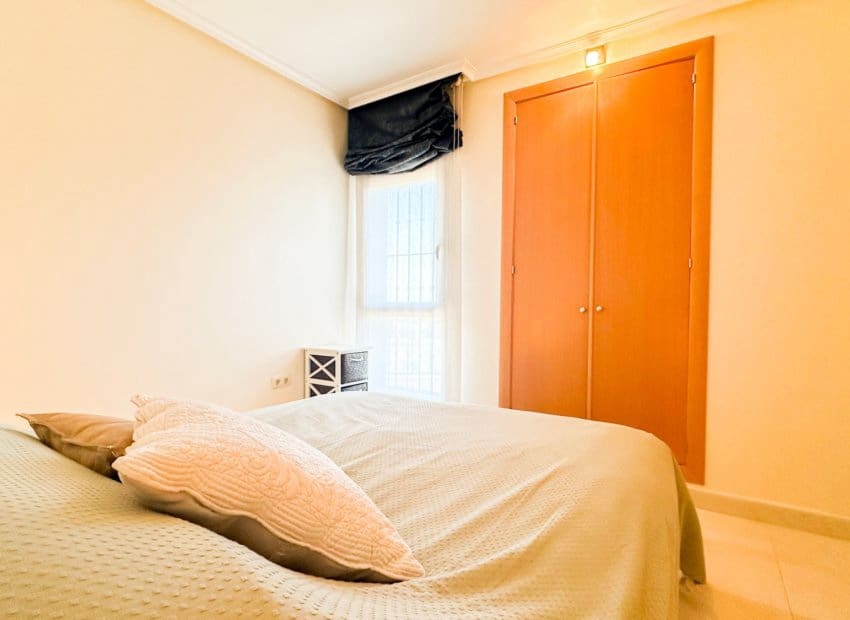 2 makuuhuone Huoneisto myytävänä paikassa Villamartin mukana uima-altaan 
autotalli - 235 000 € (Ref: 9637890)