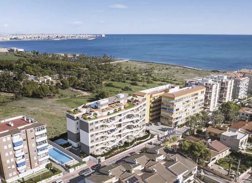 3 Zimmer Apartment zu verkaufen in Punta Prima mit Pool - 412.000 € (Ref: 9637897)