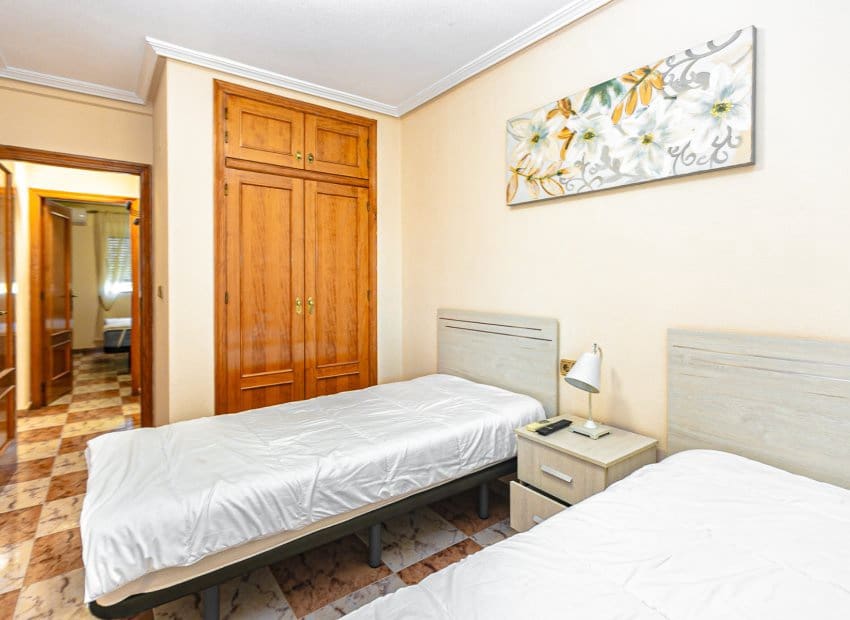 2 makuuhuone Huoneisto myytävänä paikassa La Zenia mukana uima-altaan - 155 000 € (Ref: 9637915)