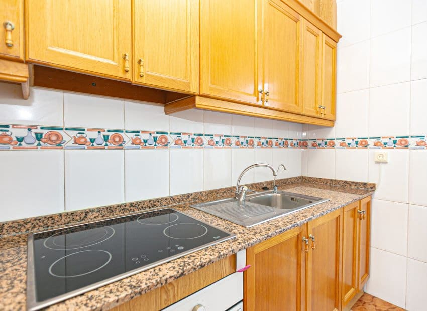 2 makuuhuone Huoneisto myytävänä paikassa La Zenia mukana uima-altaan - 155 000 € (Ref: 9637915)