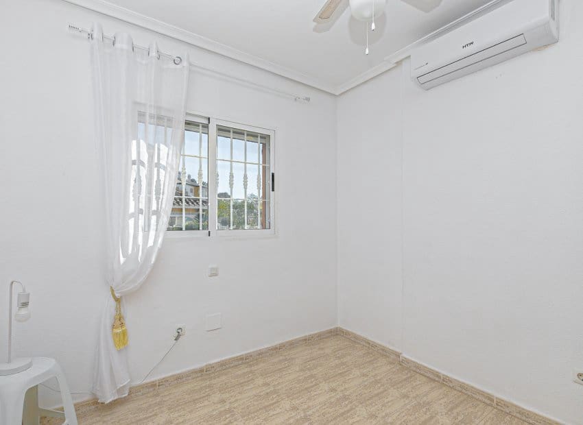 2 chambre Villa/Maison à vendre à Pilar de la Horadada avec piscine - 235 000 € (Ref: 9637916)