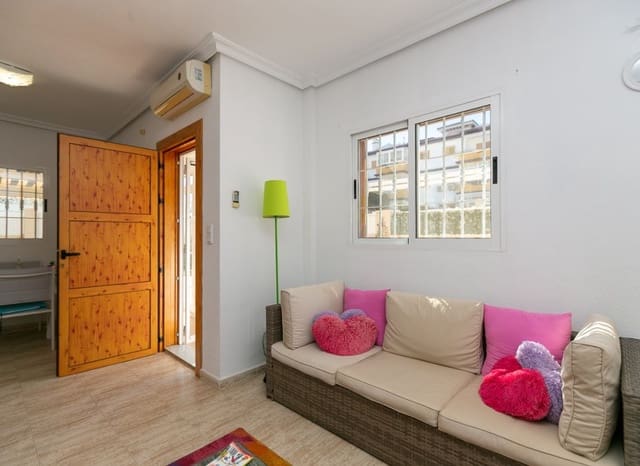 2 chambre Villa/Maison à vendre à Mil Palmeras, Pilar de la Horadada avec piscine - 235 000 € (Ref: 9637916)