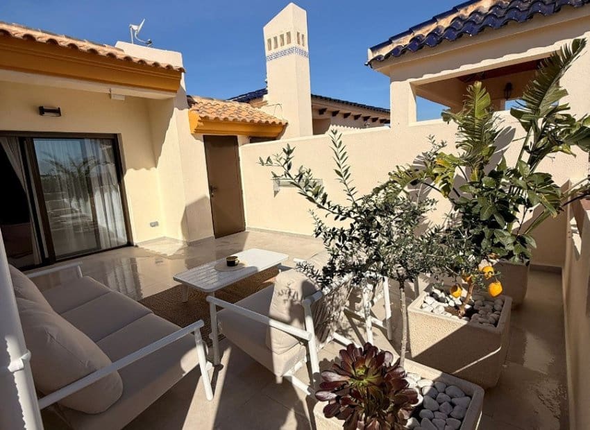 3 chambre Penthouse à vendre à Las Ramblas Golf avec piscine - 398 000 € (Ref: 9637917)