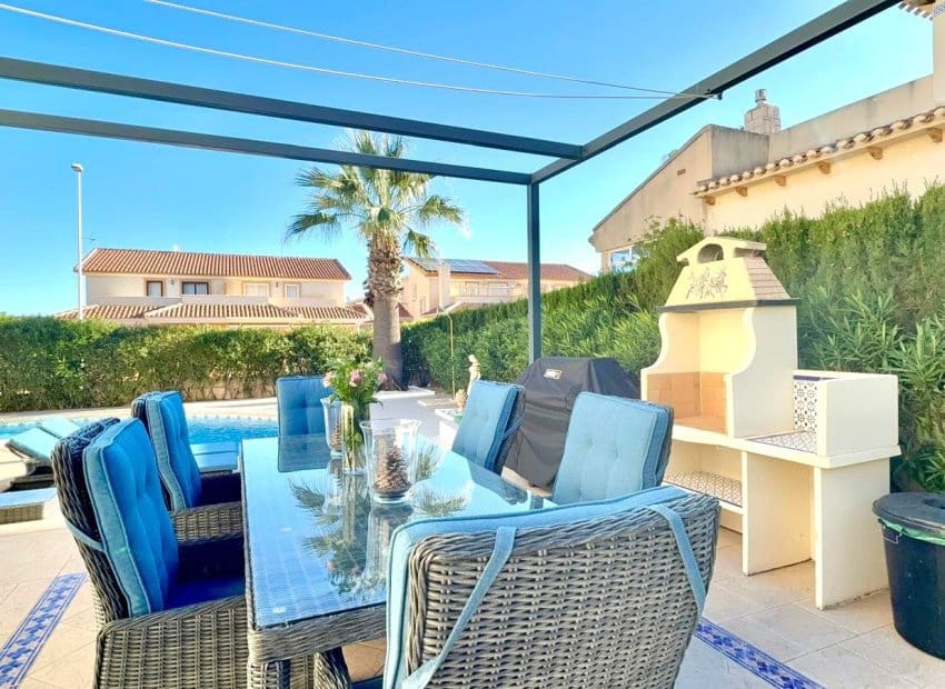 3 makuuhuone Huvila myytävänä paikassa Los Dolses mukana uima-altaan - 590 000 € (Ref: 9660605)