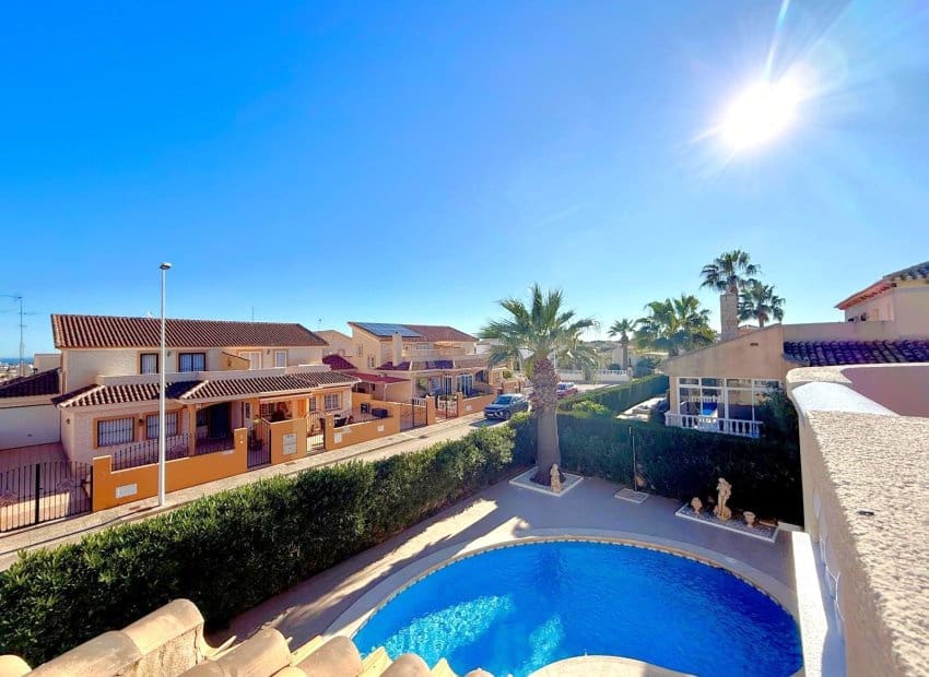 3 makuuhuone Huvila myytävänä paikassa Los Dolses mukana uima-altaan - 590 000 € (Ref: 9660605)