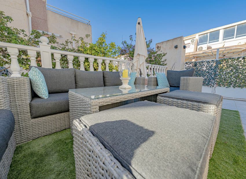 3 Zimmer Villa zu verkaufen in Cabo Roig mit Pool - 239.000 € (Ref: 9660606)