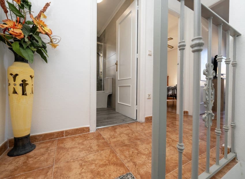 3 Zimmer Villa zu verkaufen in Cabo Roig mit Pool - 239.000 € (Ref: 9660606)