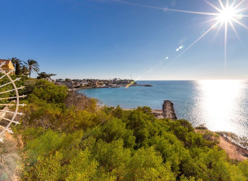 3 Zimmer Villa zu verkaufen in Cabo Roig mit Pool - 239.000 € (Ref: 9660606)