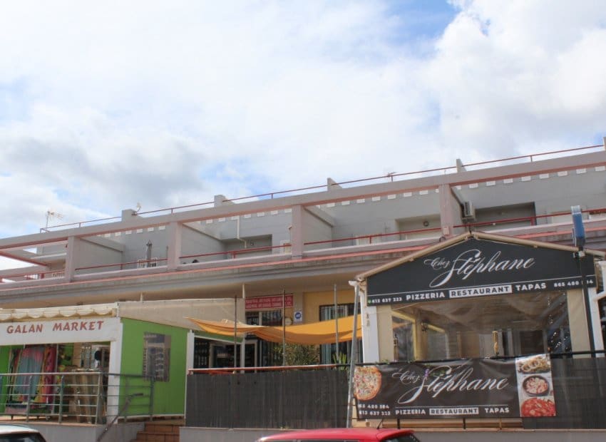 2 Zimmer Penthouse zu verkaufen in Villamartin - 148.000 € (Ref: 9670964)