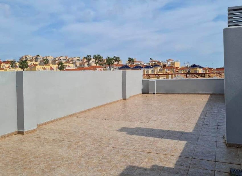 2 Zimmer Penthouse zu verkaufen in Villamartin - 148.000 € (Ref: 9670964)